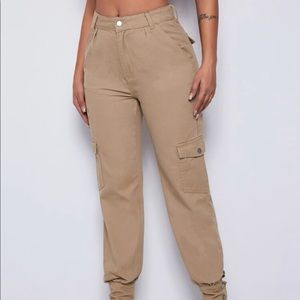 Flap pocket cargo jeans